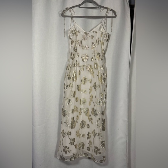 Sage The Label Afterglow Lurex Metallic Midi Dress in White Champagne Small - Picture 8 of 15